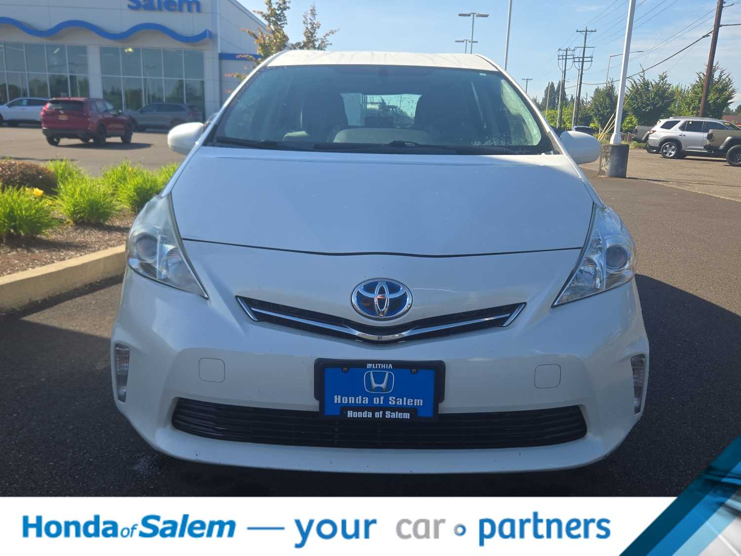 Thumbnail: 2012 Toyota Prius v - 6
