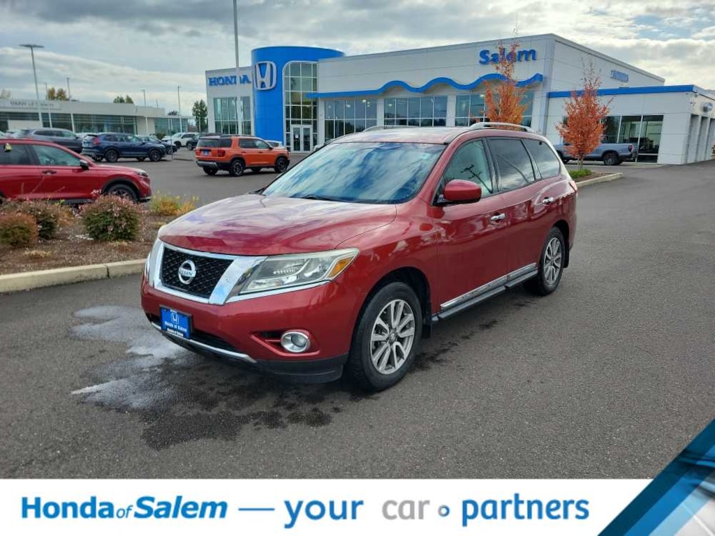 Used 2013 Nissan Pathfinder SL SUV