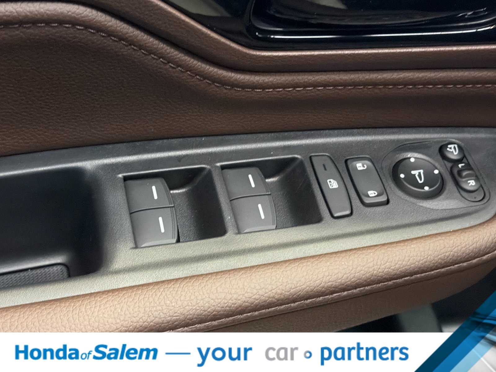 Thumbnail: 2026 Honda Odyssey - 13