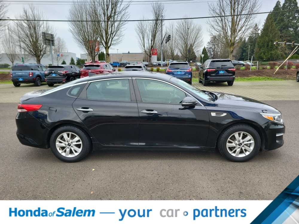 Thumbnail: 2016 Kia Optima - 23