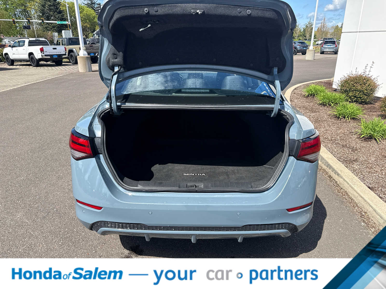 Thumbnail: 2024 Nissan Sentra - 19