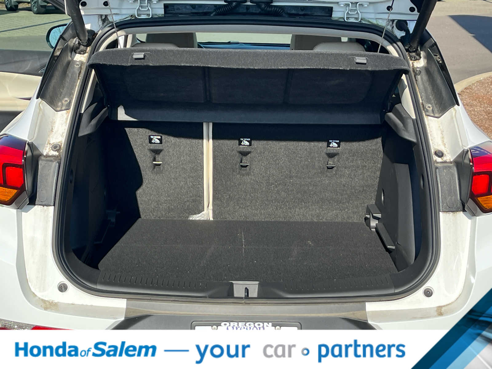 Thumbnail: 2023 Buick Encore GX - 19