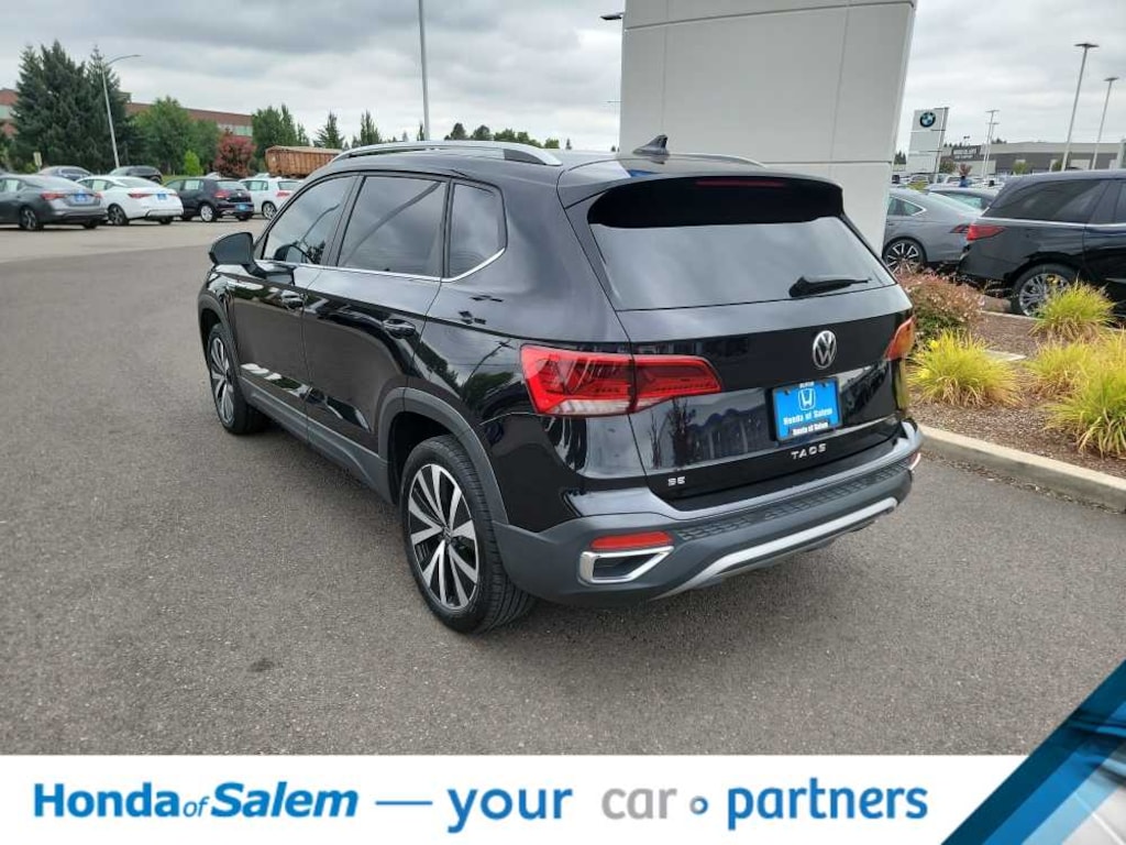 Used 2022 Volkswagen Taos 1.5T SE SUV