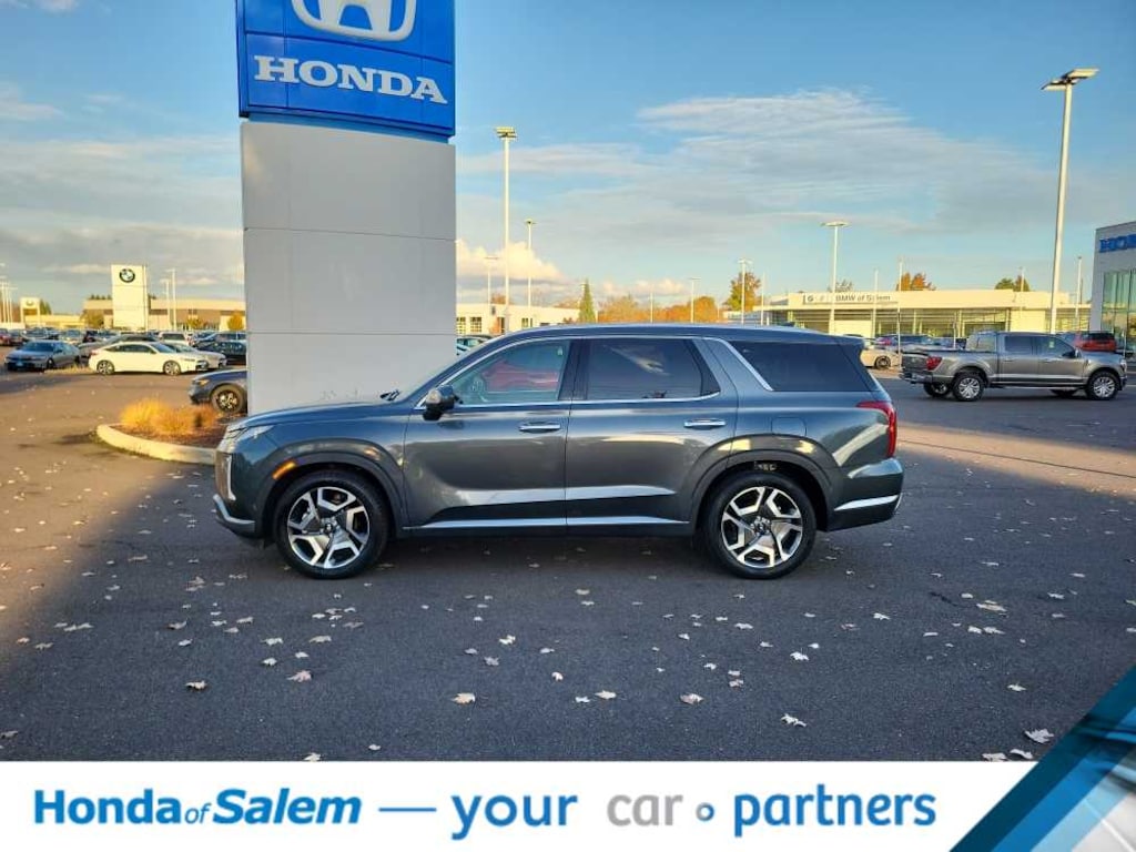 Used 2023 Hyundai Palisade SEL SUV