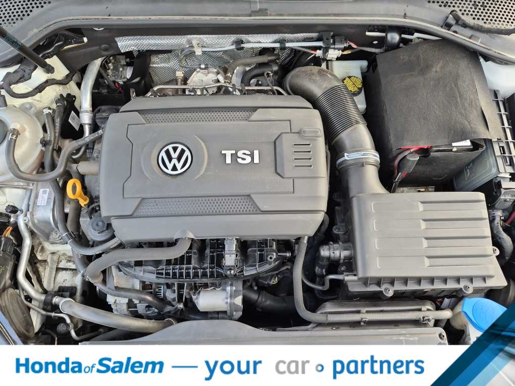 Thumbnail: 2017 Volkswagen Golf - 9