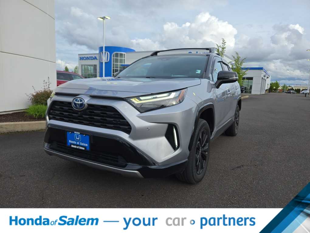 Thumbnail: 2022 Toyota RAV4 - 1