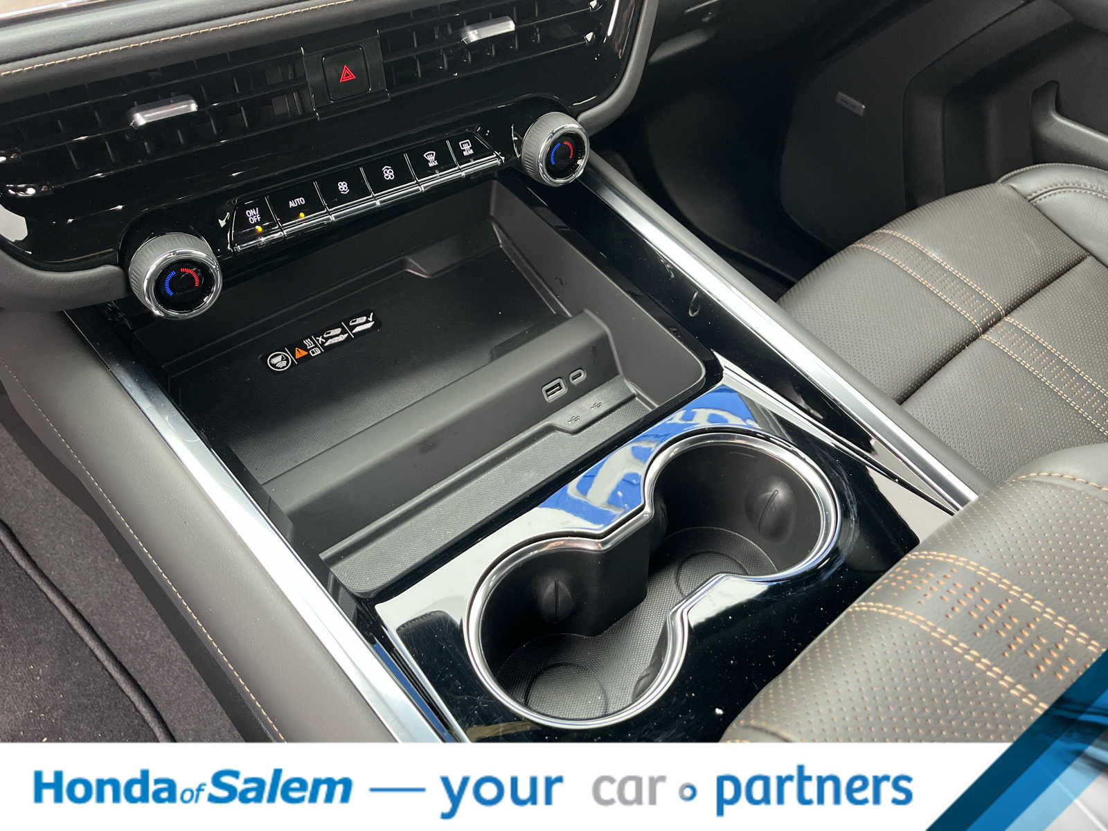 Thumbnail: 2025 Chevrolet Tahoe - 17