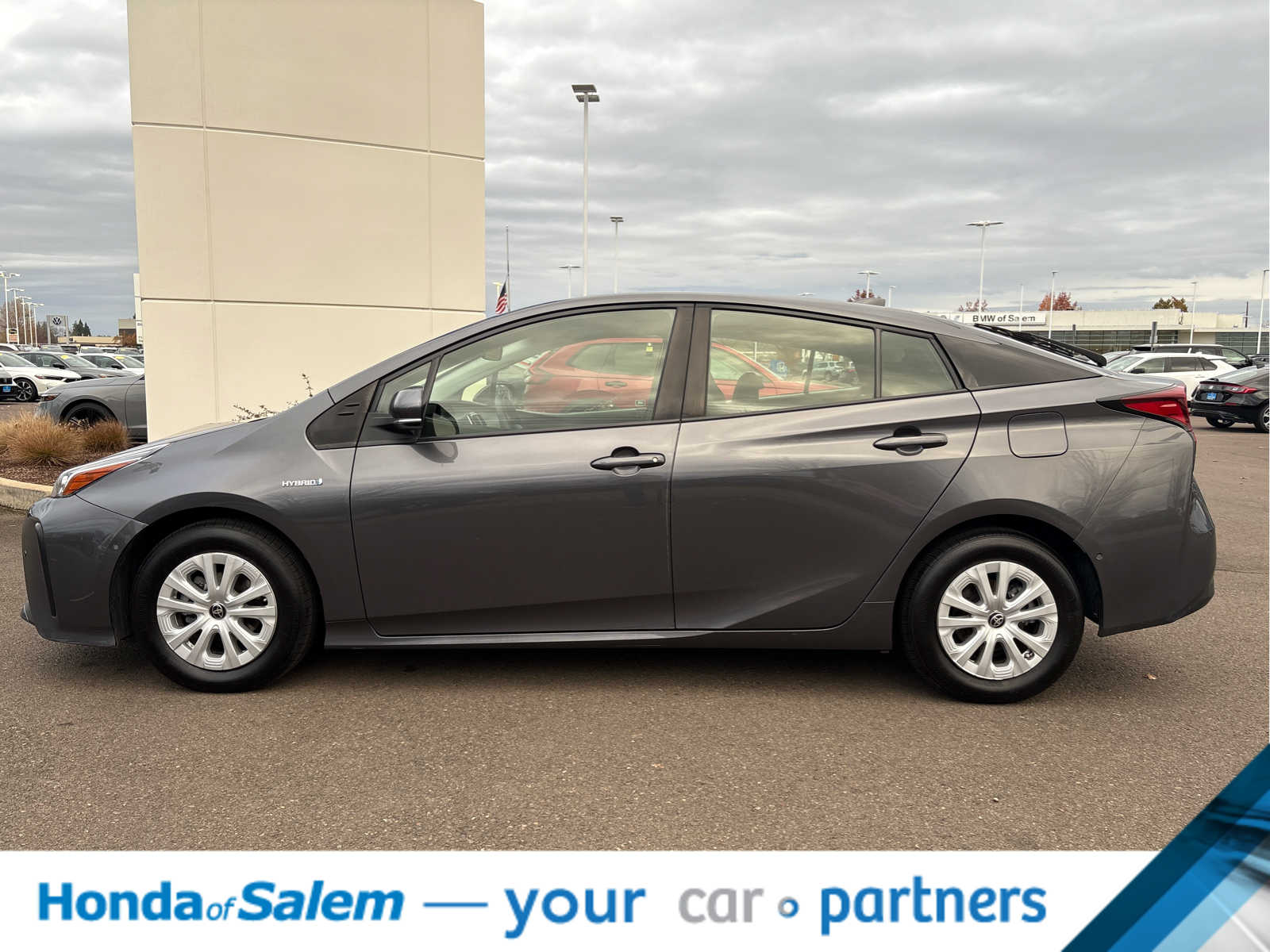 Thumbnail: 2021 Toyota Prius - 2