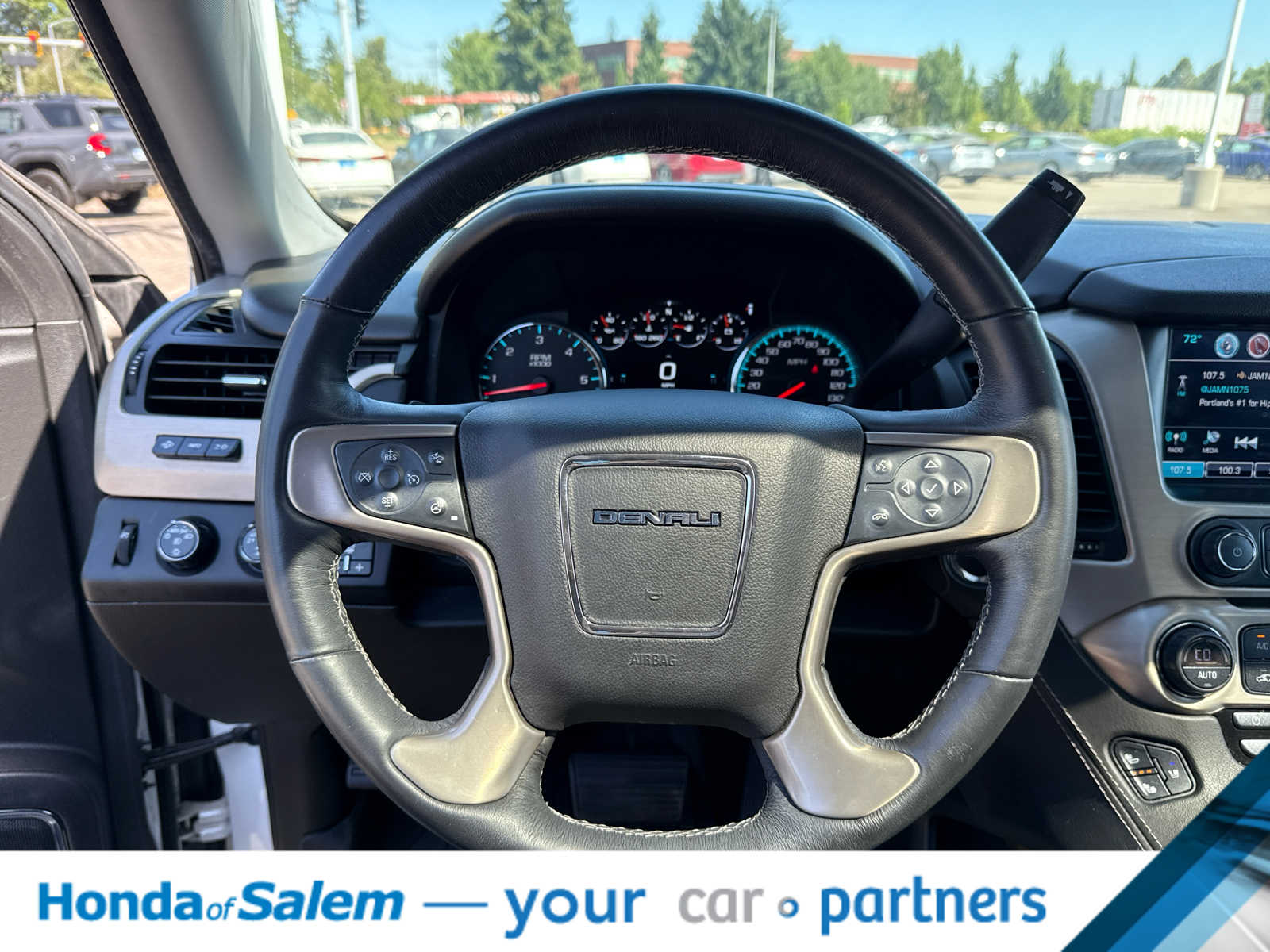Thumbnail: 2017 GMC Yukon - 22