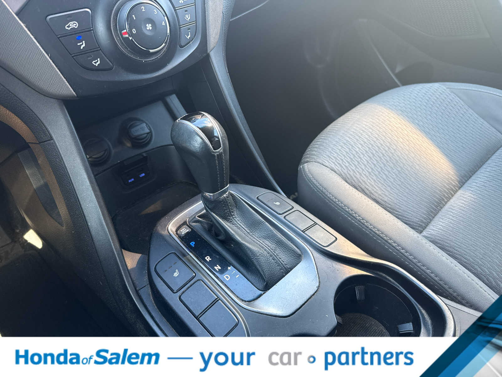 Thumbnail: 2013 Hyundai Santa Fe - 17