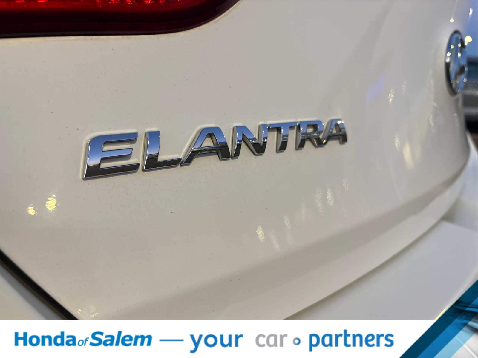 Thumbnail: 2014 Hyundai Elantra - 11