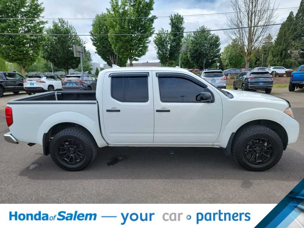 Thumbnail: 2017 Nissan Frontier - 23