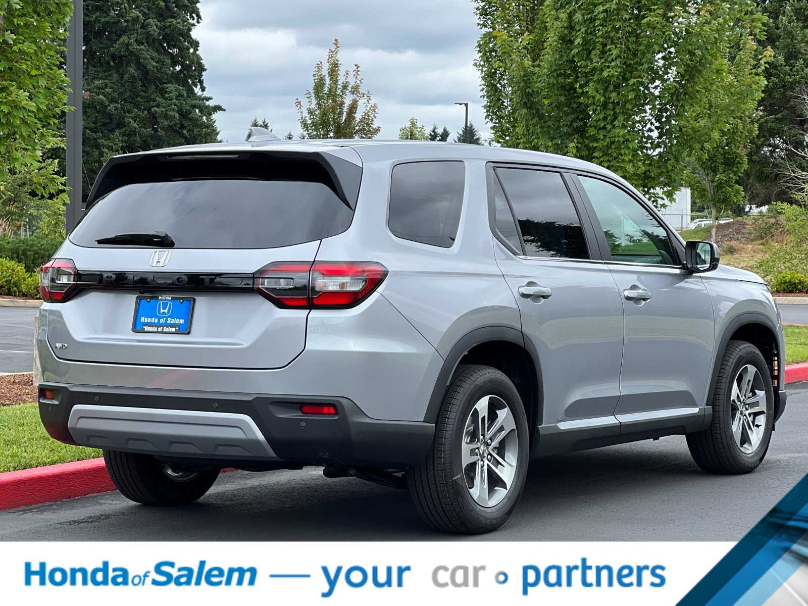 Thumbnail: 2025 Honda Pilot - 2