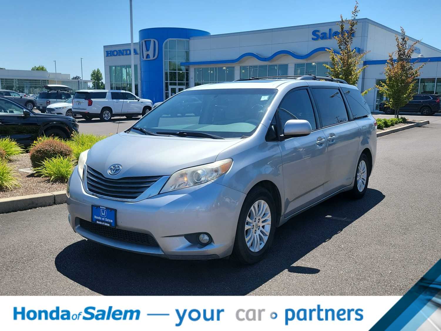 2012 Toyota Sienna XLE -
                  Salem, OR