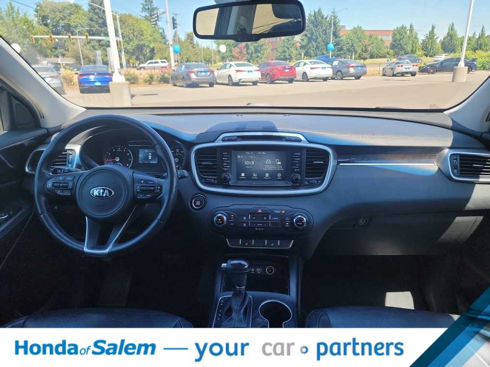 Thumbnail: 2017 Kia Sorento - 10