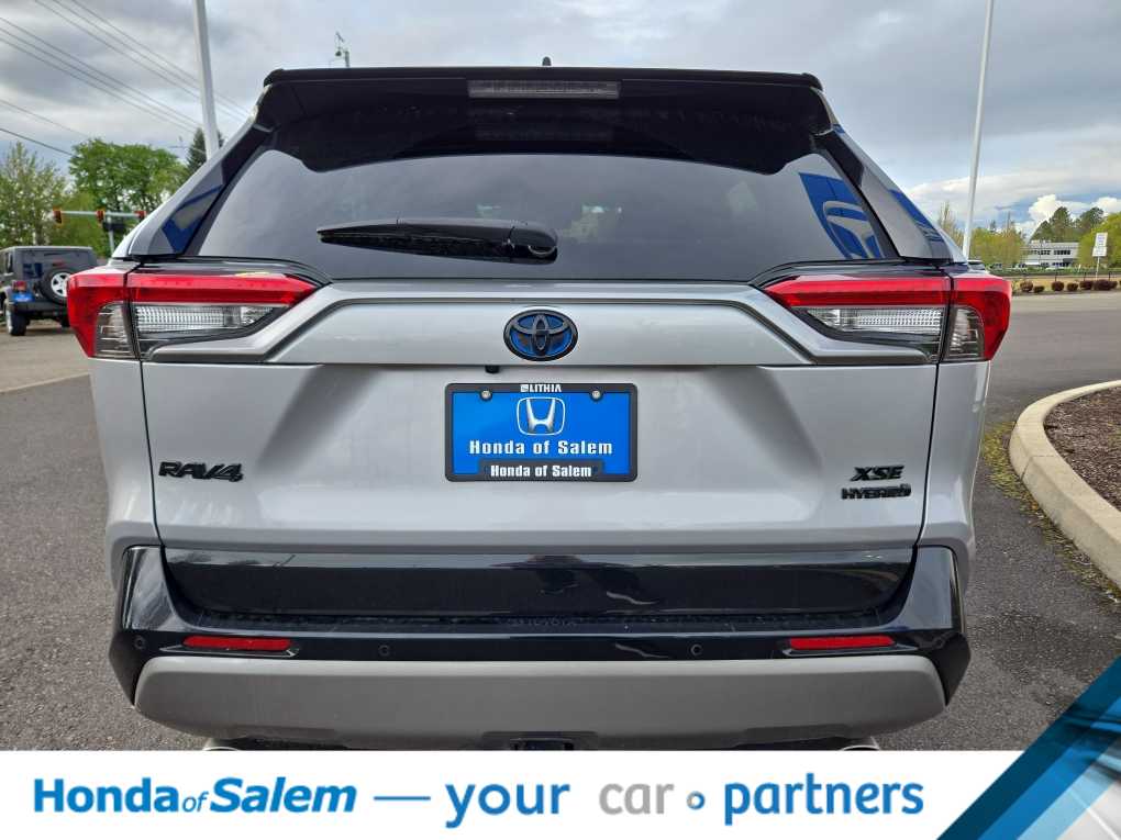 Thumbnail: 2022 Toyota RAV4 - 5