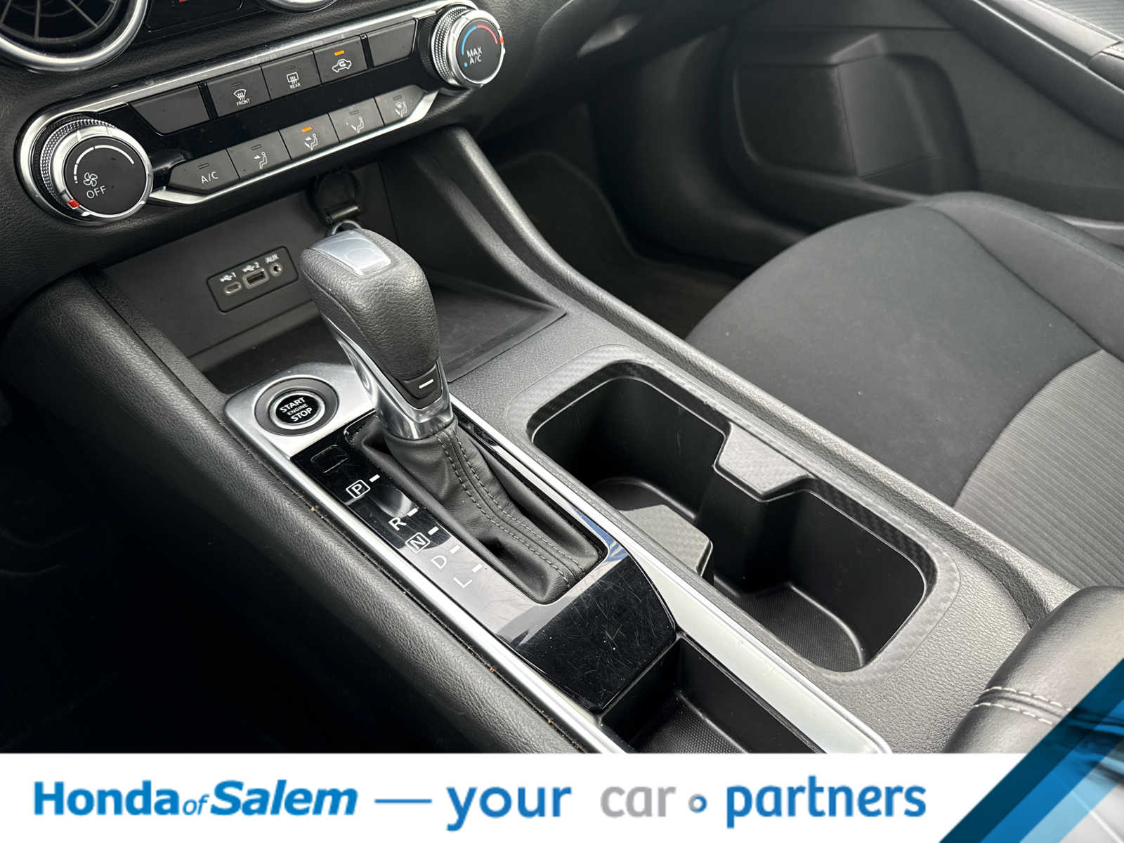 Thumbnail: 2023 Nissan Sentra - 17