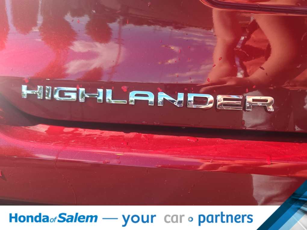 Thumbnail: 2025 Toyota Highlander - 9