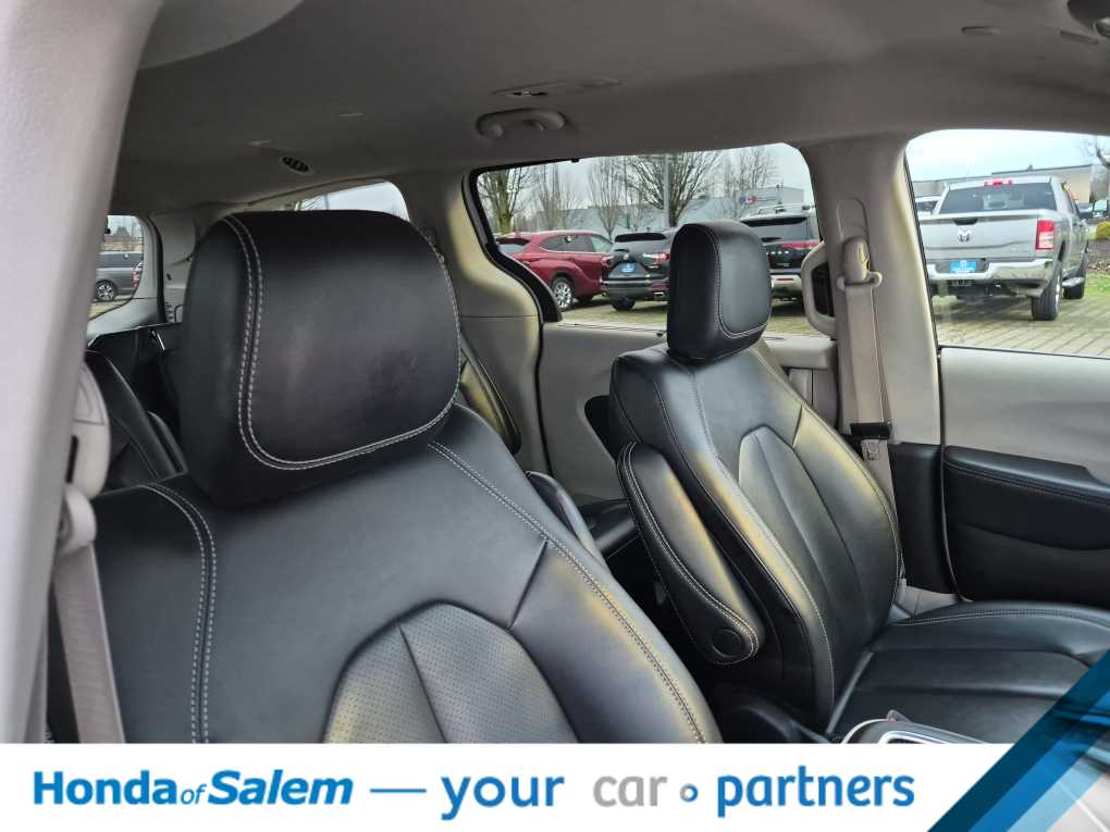 Thumbnail: 2024 Chrysler Pacifica - 14