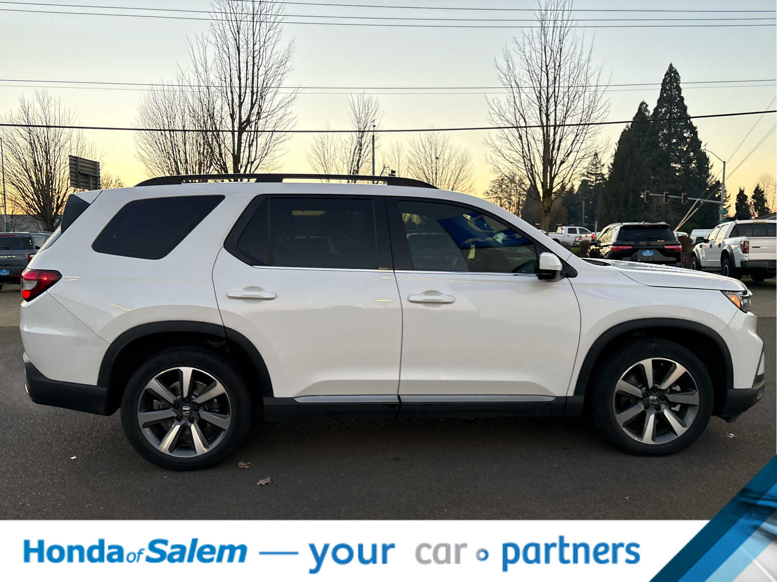 Thumbnail: 2024 Honda Pilot - 7