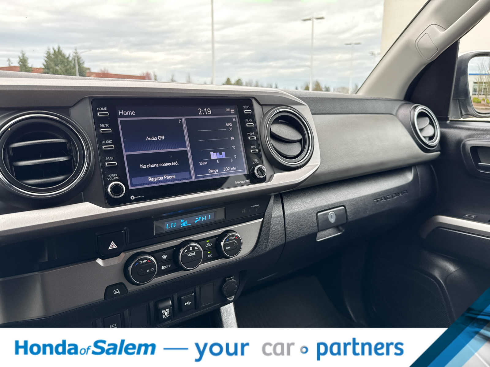 Thumbnail: 2021 Toyota Tacoma - 16