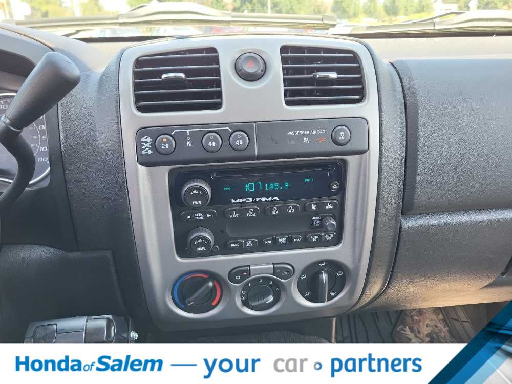 Thumbnail: 2012 Chevrolet Colorado - 16