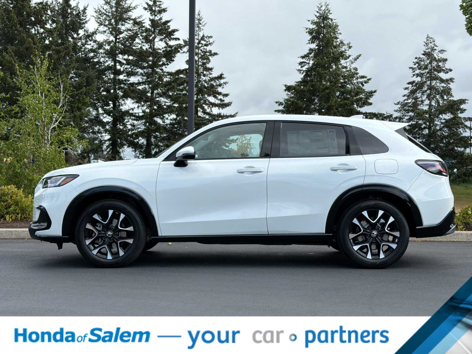 Thumbnail: 2027 Honda HR-V - 3