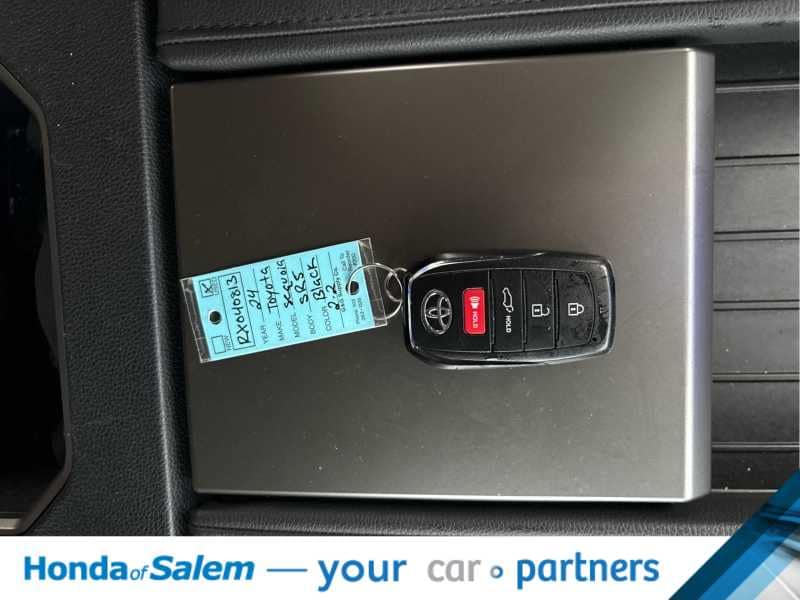 Thumbnail: 2024 Toyota Sequoia - 24