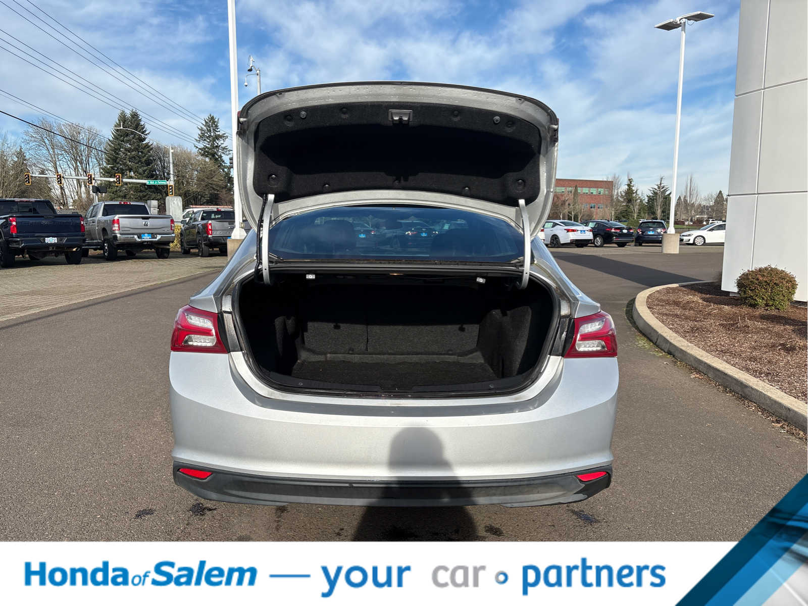 Thumbnail: 2020 Chevrolet Malibu - 22