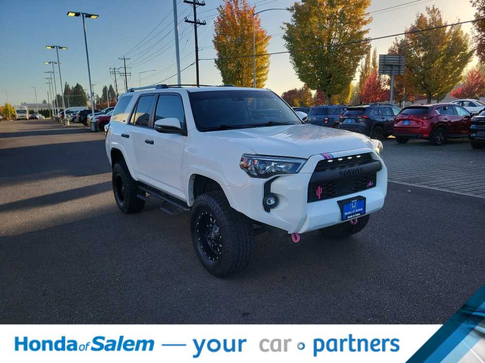 Thumbnail: 2021 Toyota 4Runner - 24