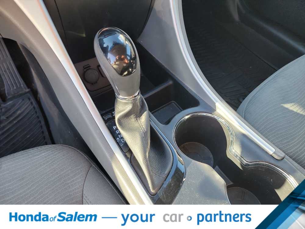 Thumbnail: 2014 Hyundai Sonata - 17