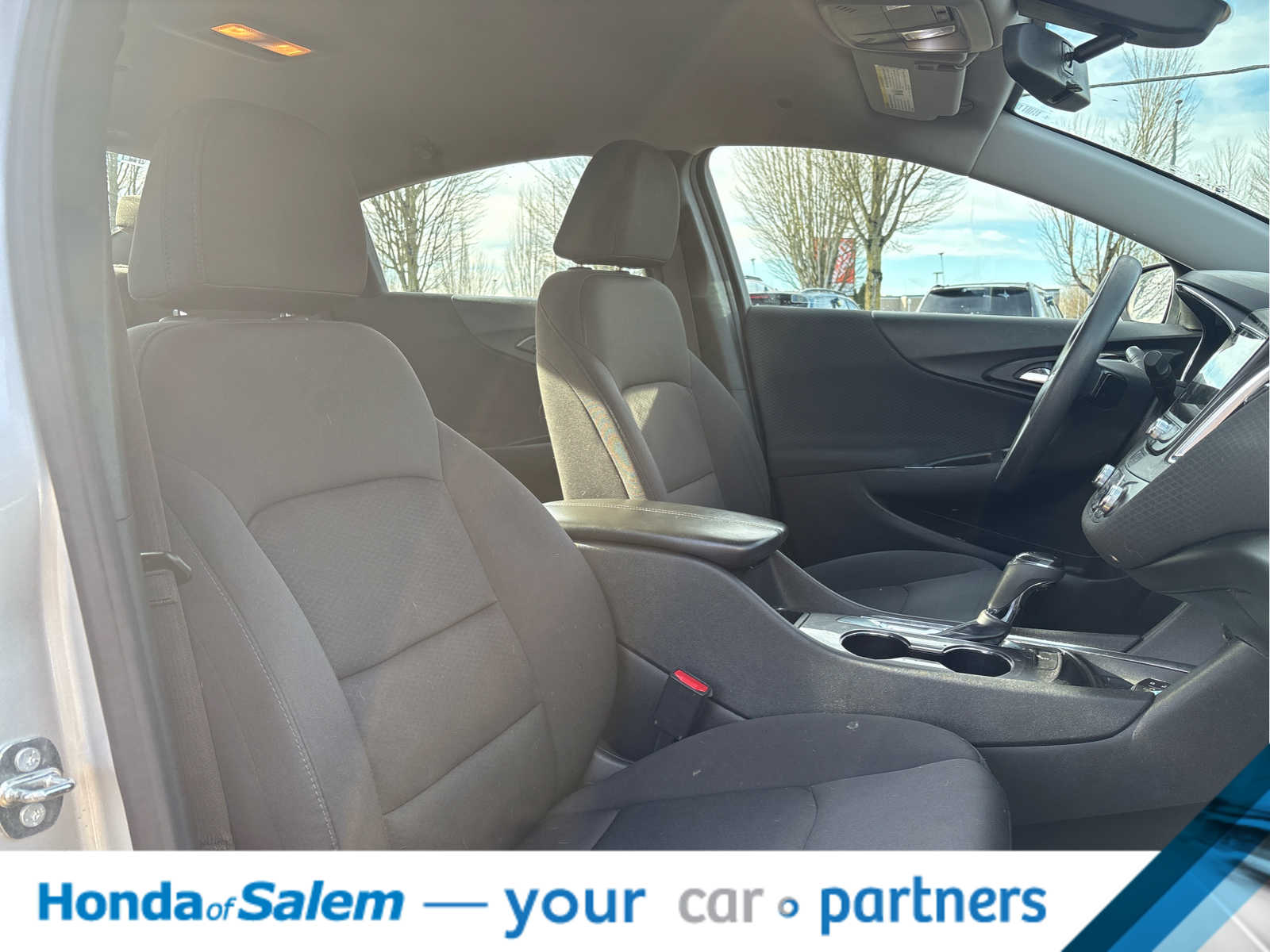 Thumbnail: 2020 Chevrolet Malibu - 8