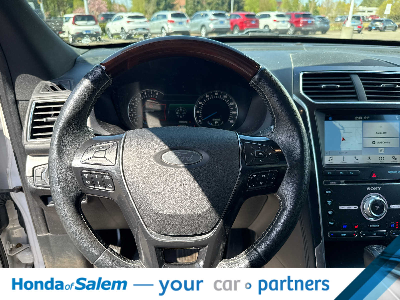 Thumbnail: 2018 Ford Explorer - 15