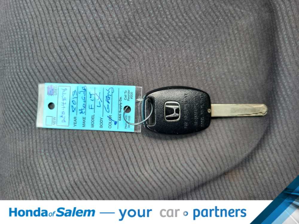 2013 Honda Fit Base 20