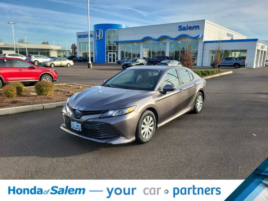 Used 2020 Toyota Camry Hybrid LE Sedan