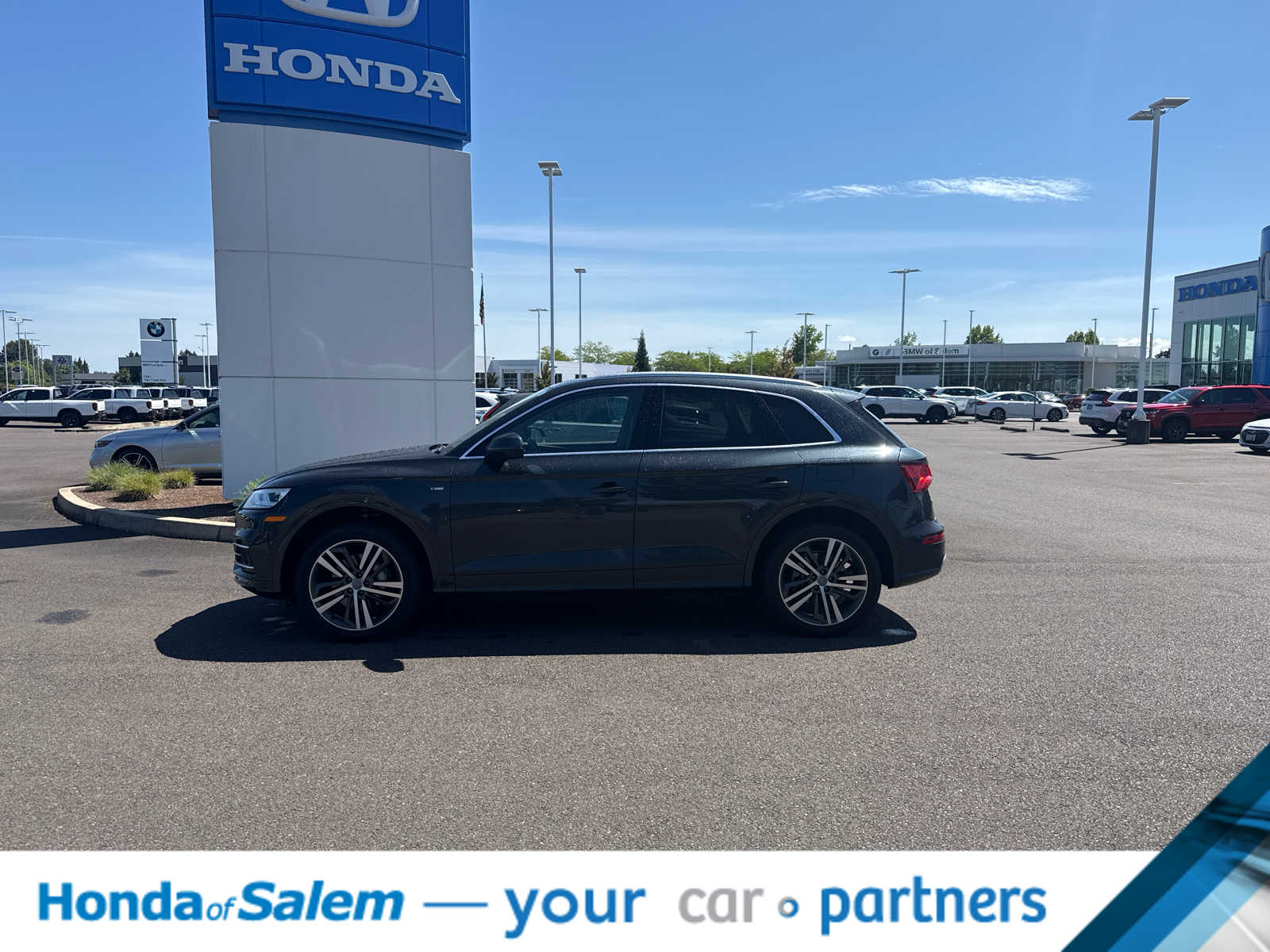Thumbnail: 2020 Audi Q5 - 3