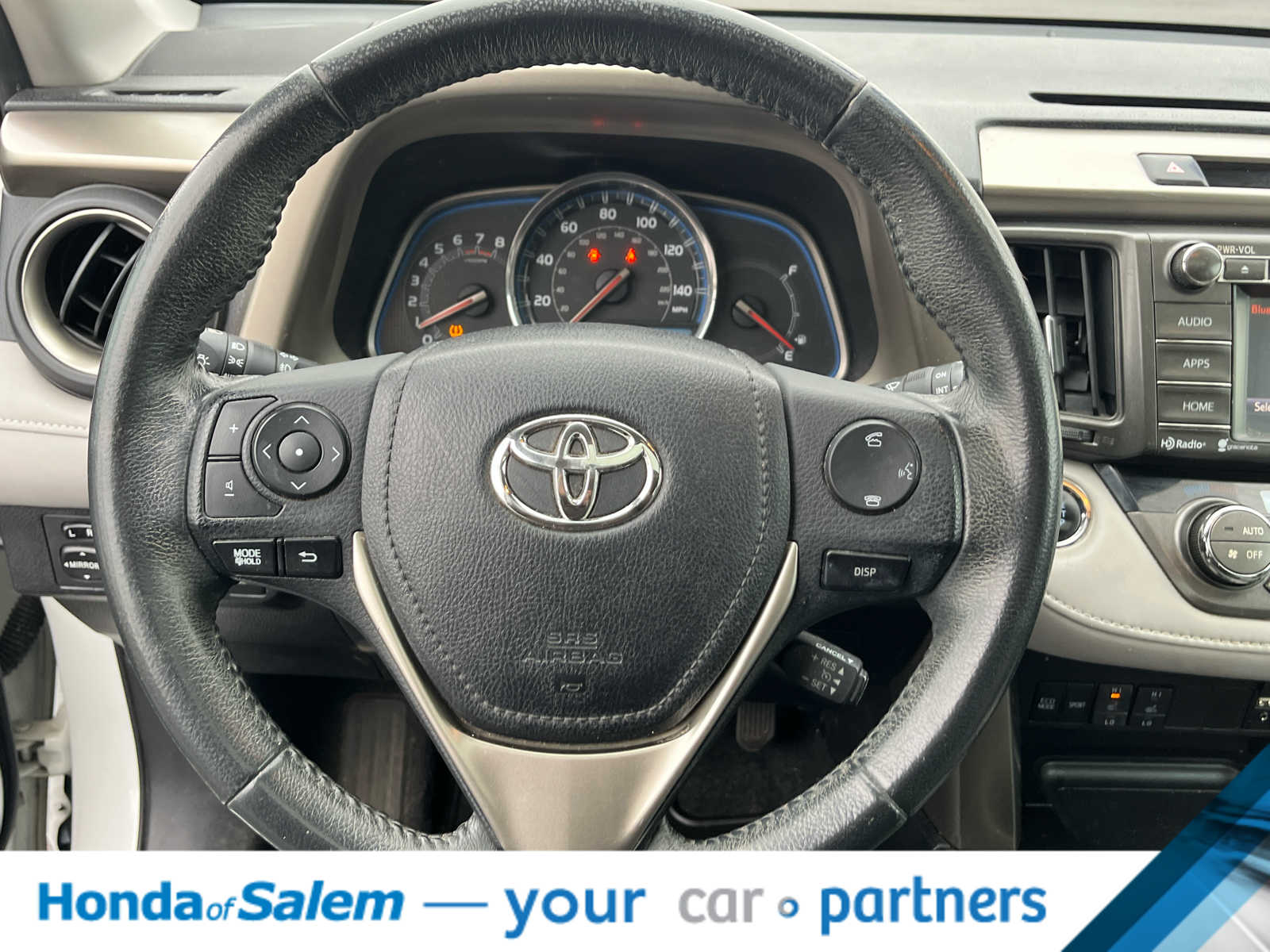 Thumbnail: 2015 Toyota RAV4 - 15