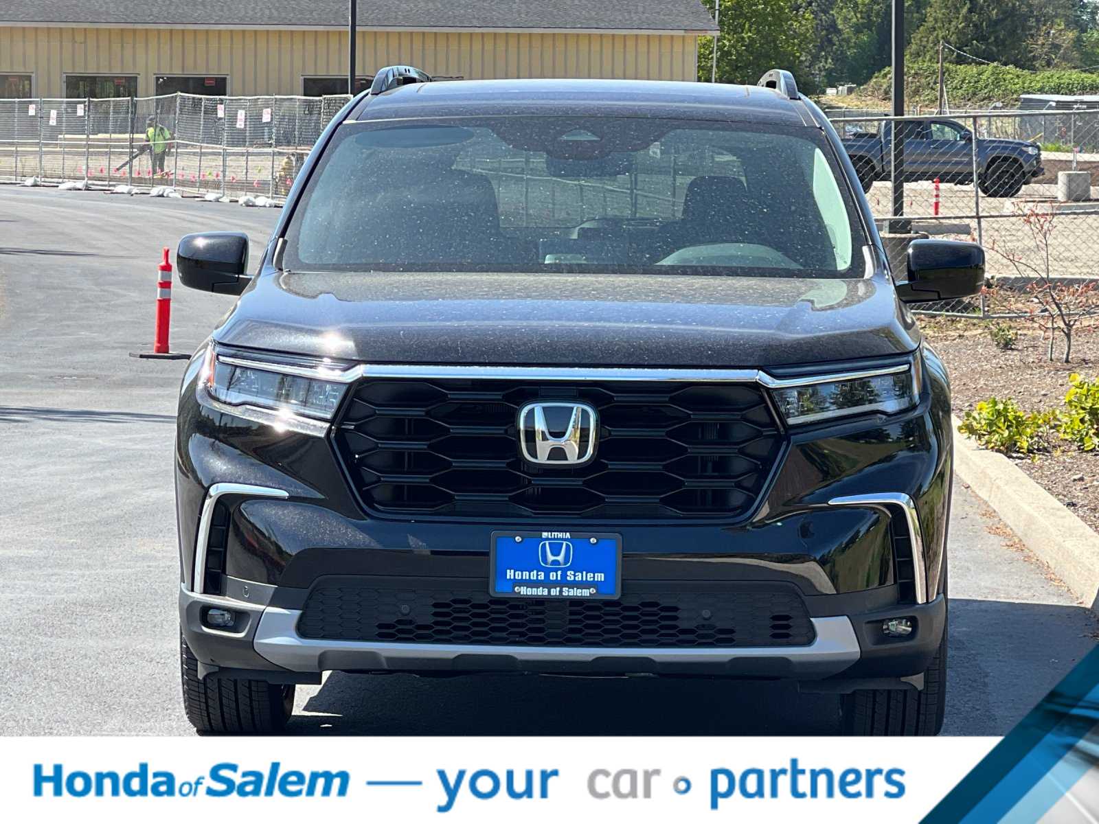 Thumbnail: 2025 Honda Pilot - 10