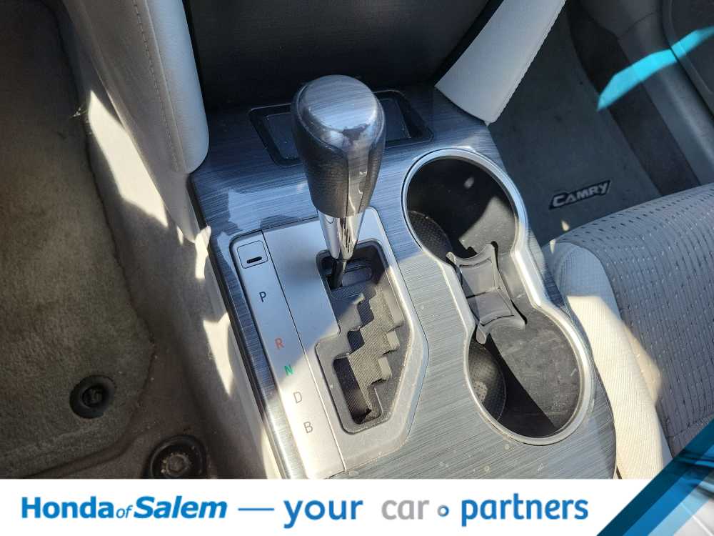 Thumbnail: 2012 Toyota Camry - 17