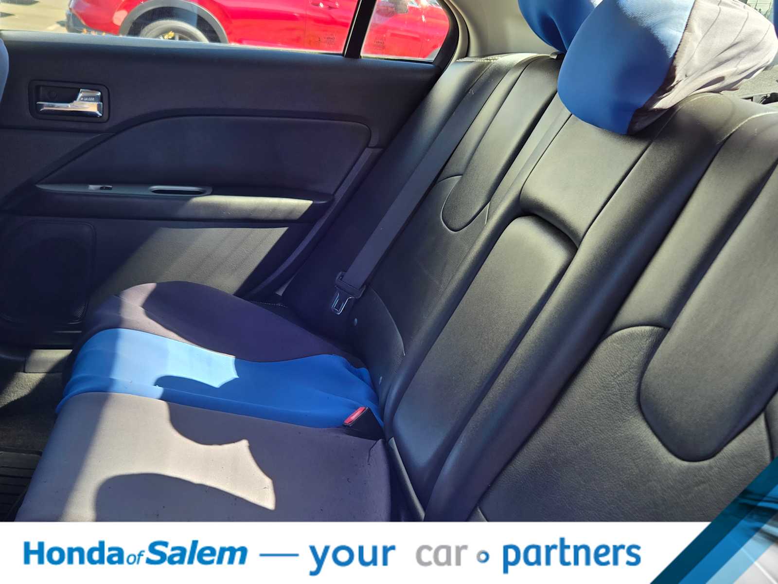 Thumbnail: 2012 Ford Fusion - 15