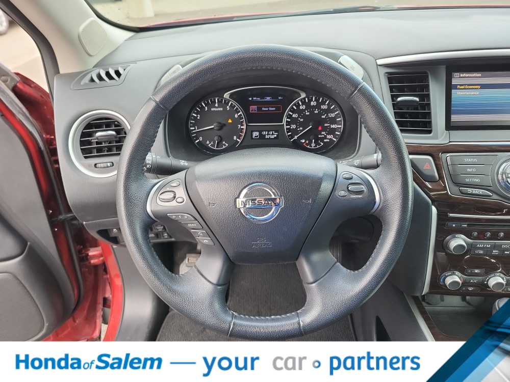 Thumbnail: 2013 Nissan Pathfinder - 15