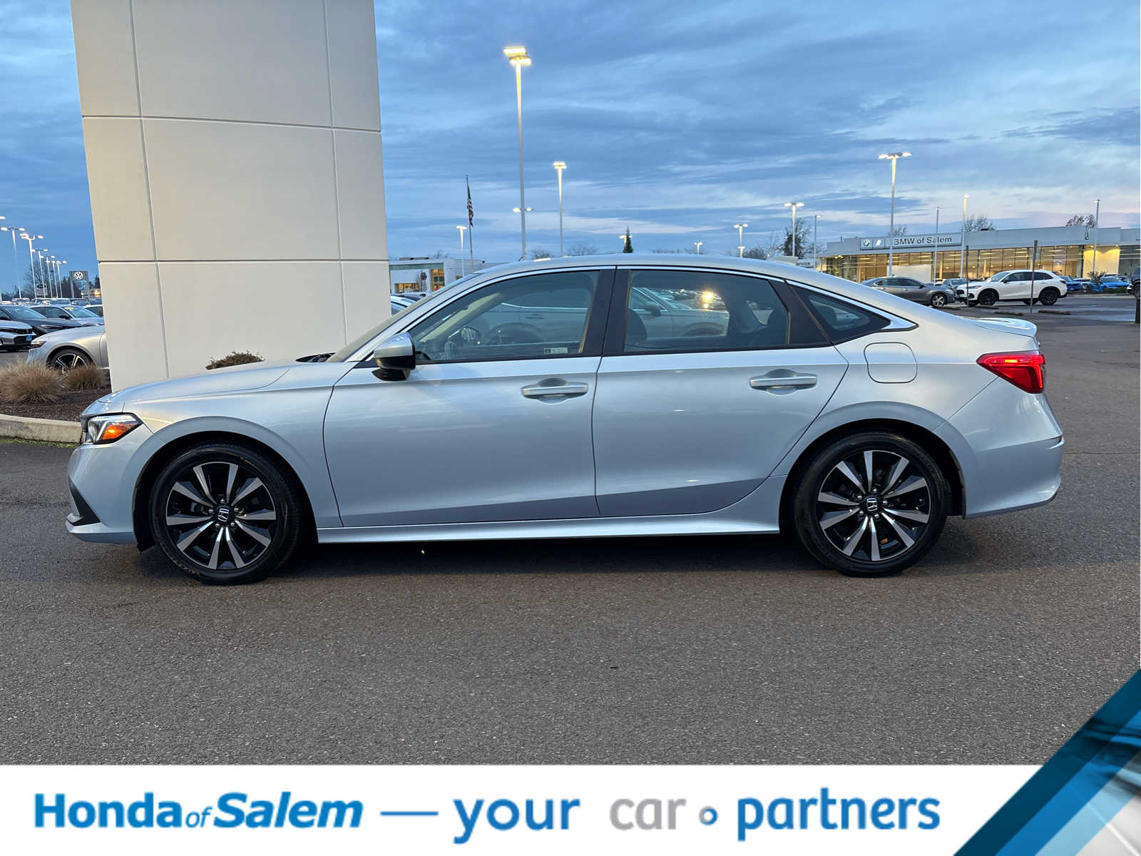 Thumbnail: 2023 Honda Civic - 3