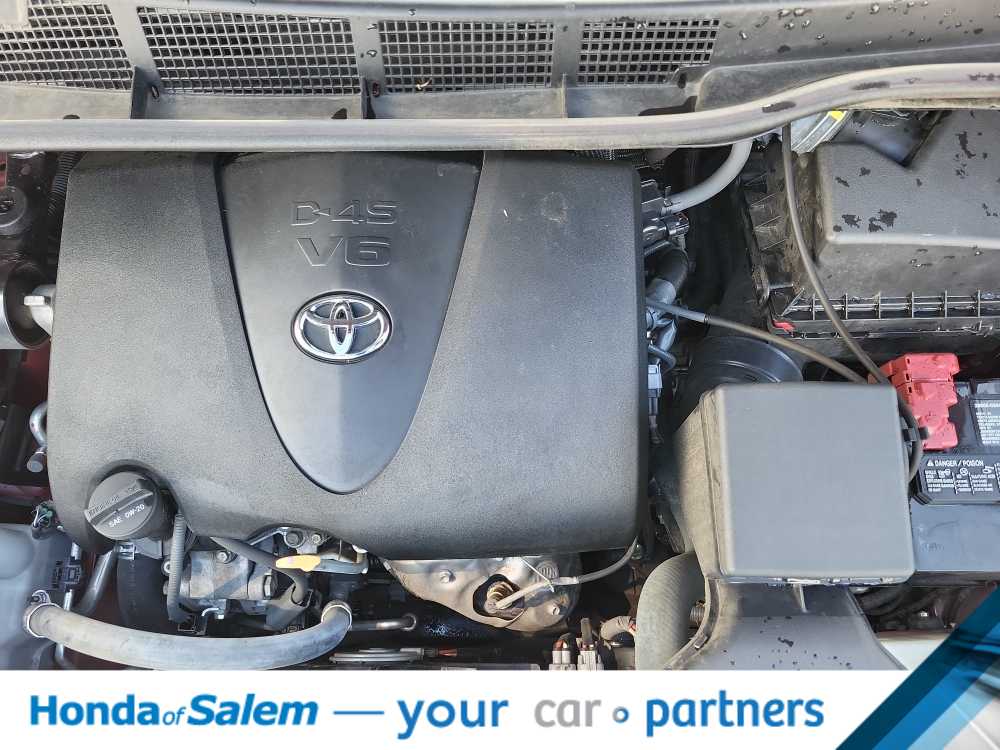 2018 Toyota Sienna XLE 9