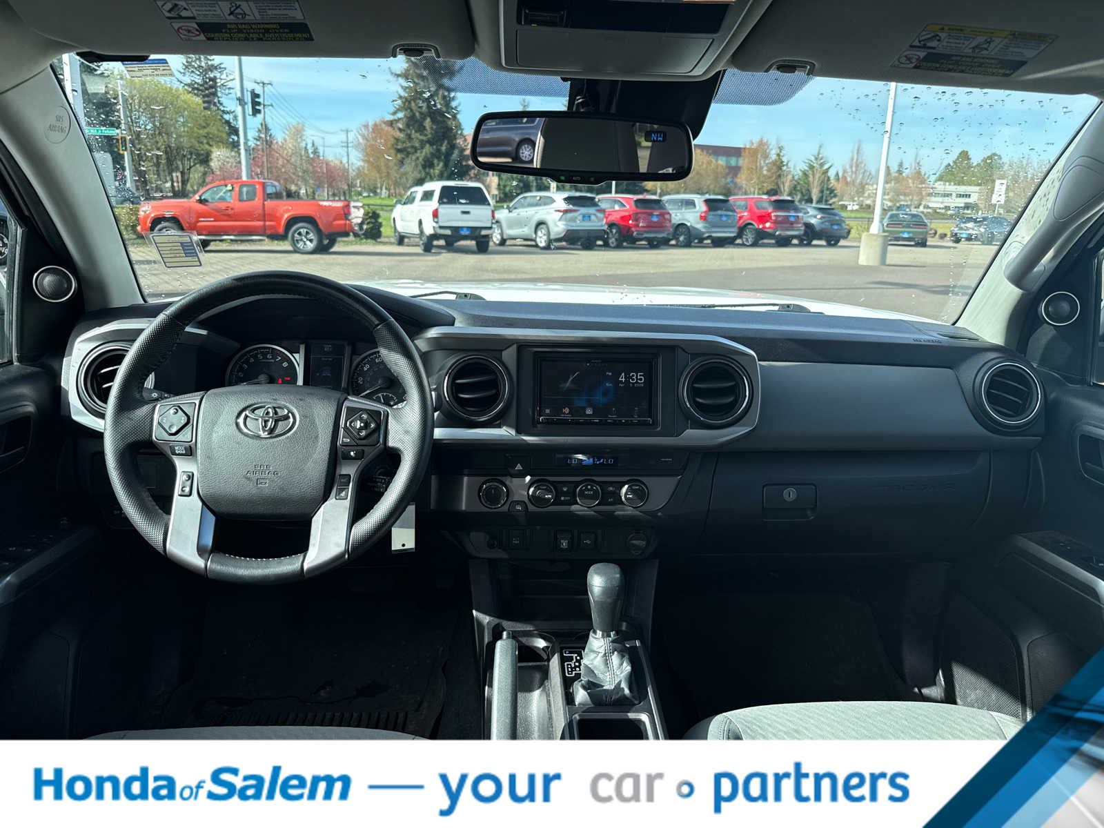 Thumbnail: 2021 Toyota Tacoma - 10