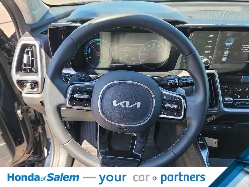 Thumbnail: 2023 Kia Sorento - 15