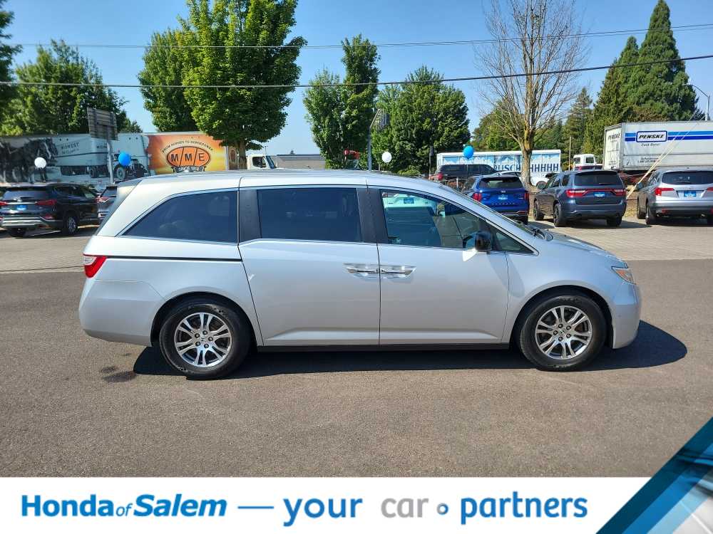 Thumbnail: 2012 Honda Odyssey - 23