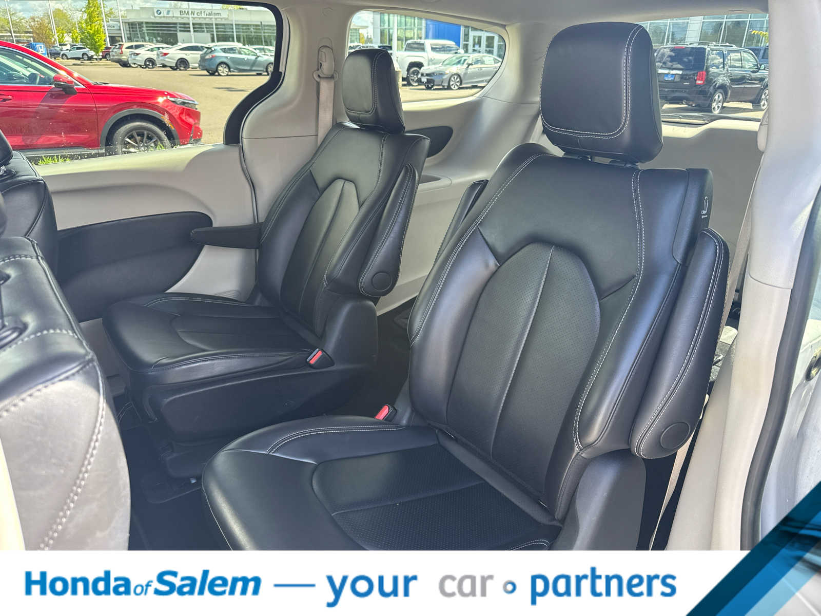 Thumbnail: 2024 Chrysler Pacifica - 14