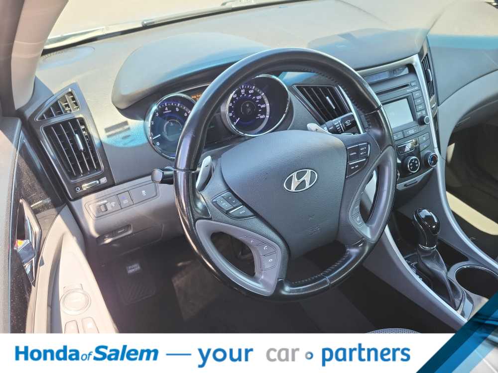 Used 2014 Hyundai Sonata SE with VIN 5NPEC4AC4EH889165 for sale in Salem, OR