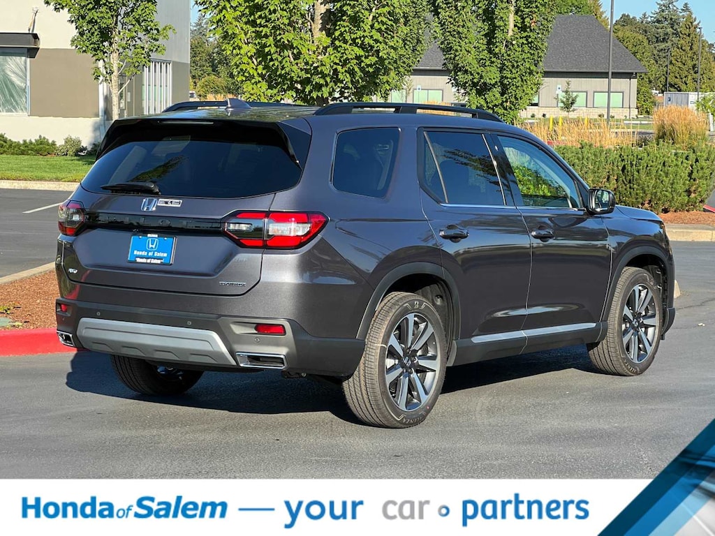 New 2025 Honda Pilot Touring SUV