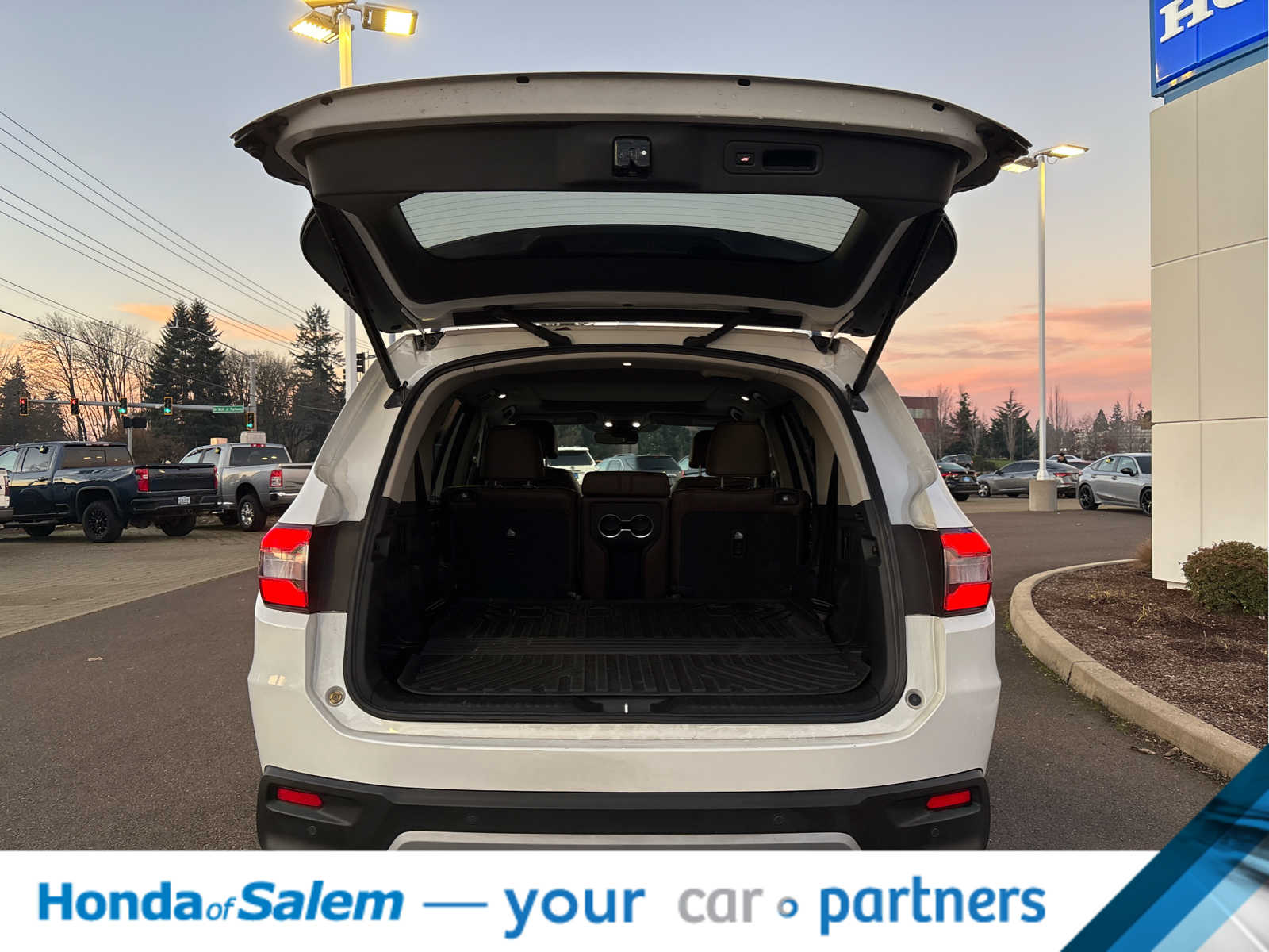 Thumbnail: 2024 Honda Pilot - 22